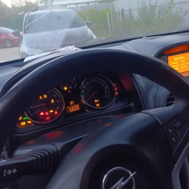 Opel Antara 2012