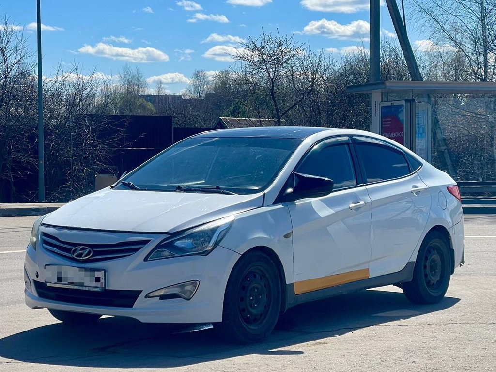 Hyundai Solaris 2015 - Фото 1