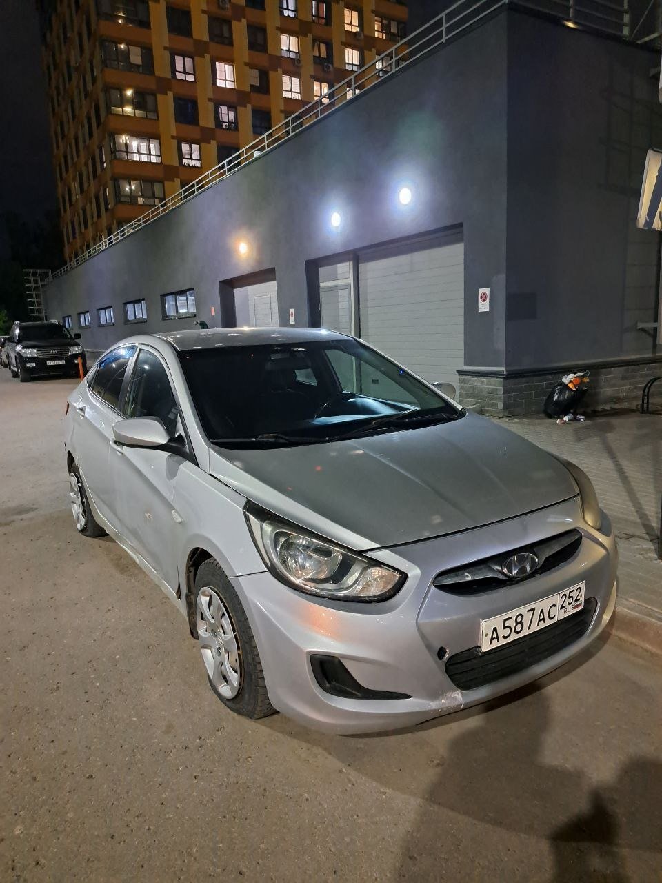 Hyundai Solaris 2011 - Фото 1