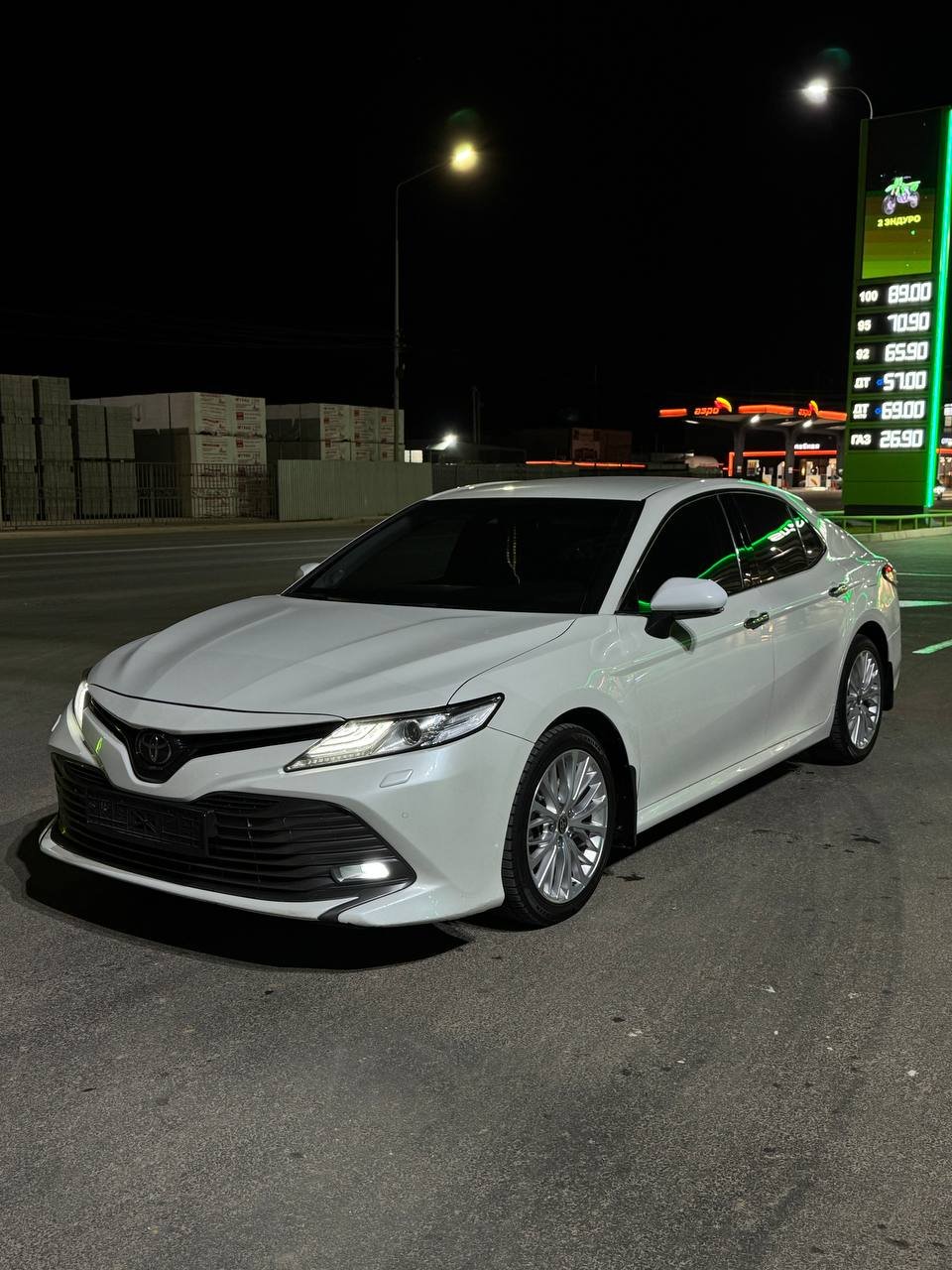 Toyota Camry 2021