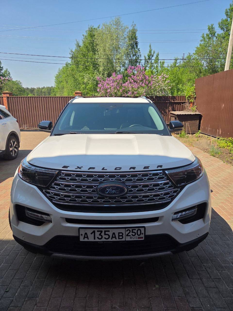 Ford Explorer 2020 - Фото 1