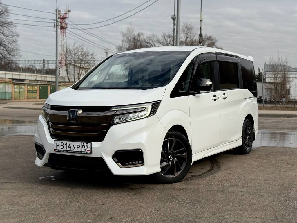 Honda Stepwgn 2020 - Фото 1