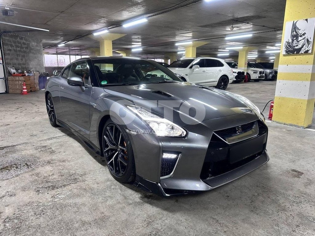 Nissan GT-R 2021
