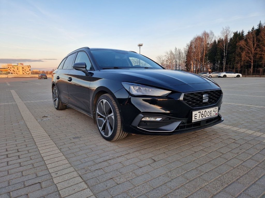 SEAT Leon 2021 - Фото 1