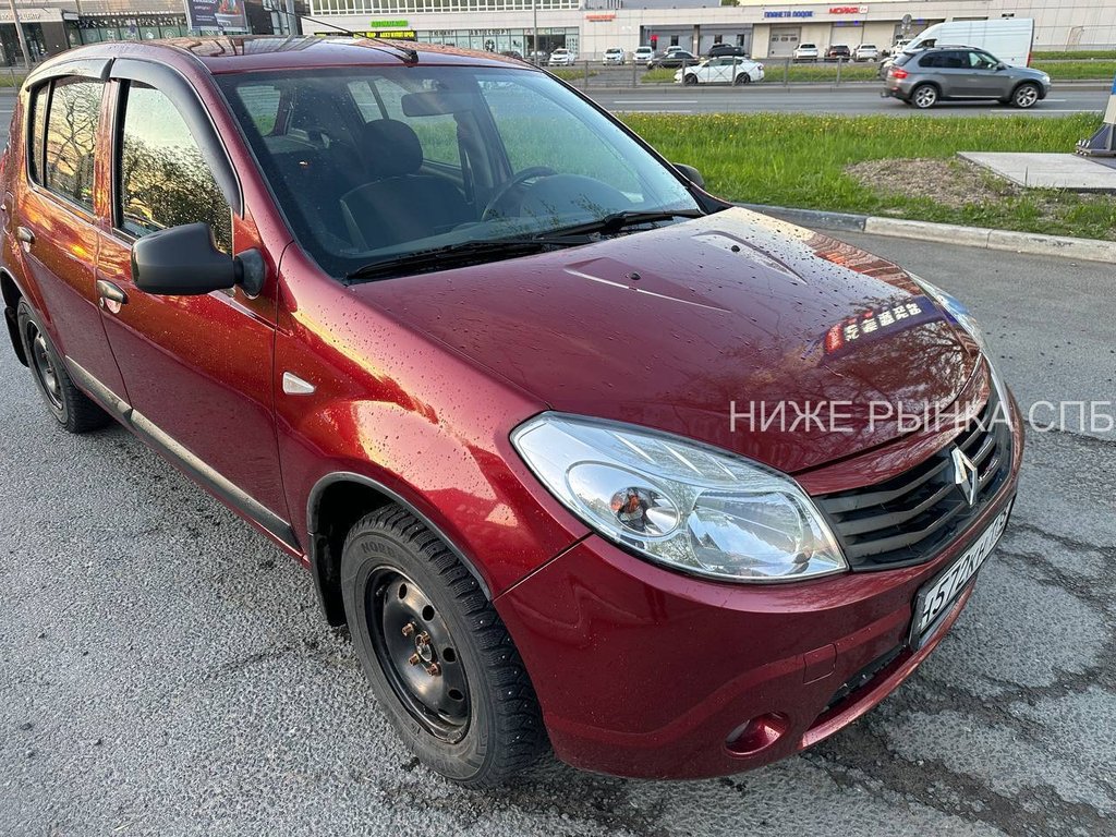 Renault Sandero 2012 - Фото 1