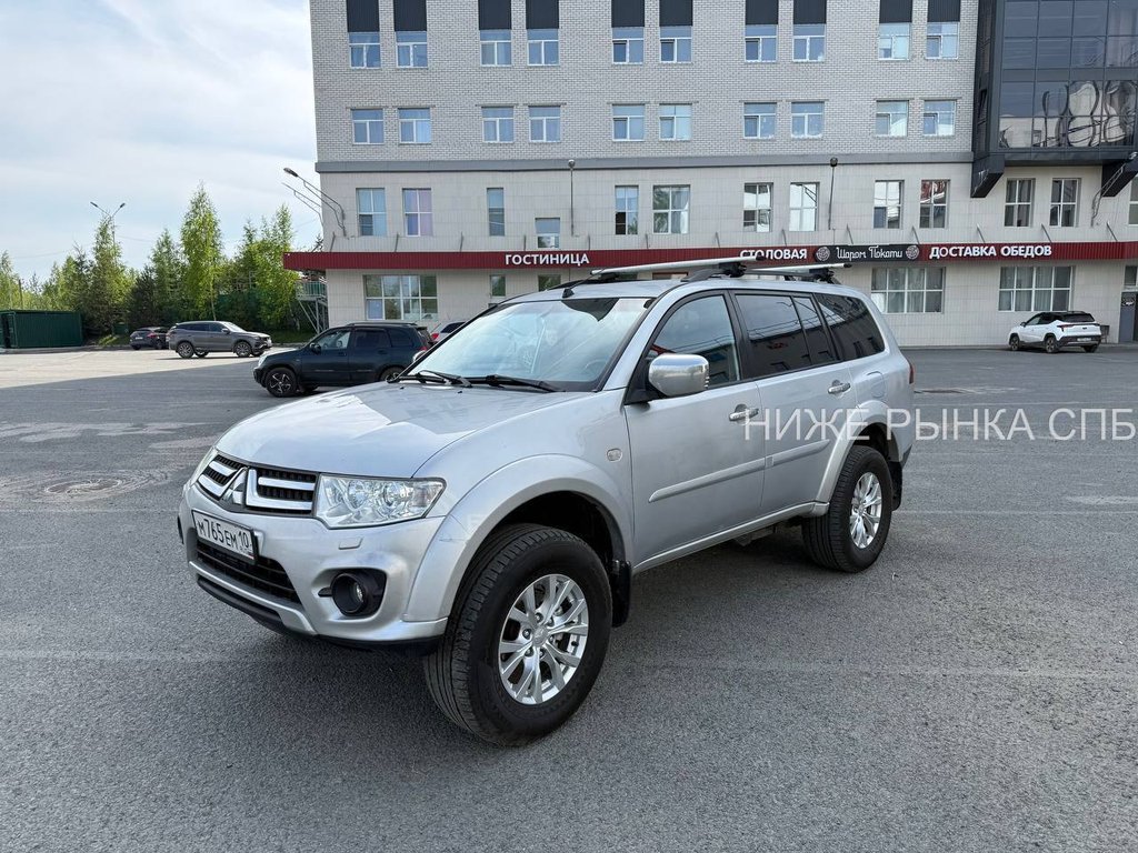 Mitsubishi Pajero 2013 - Фото 1