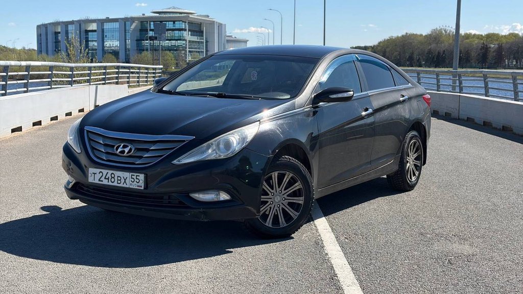 Hyundai Sonata 2009 - Фото 1