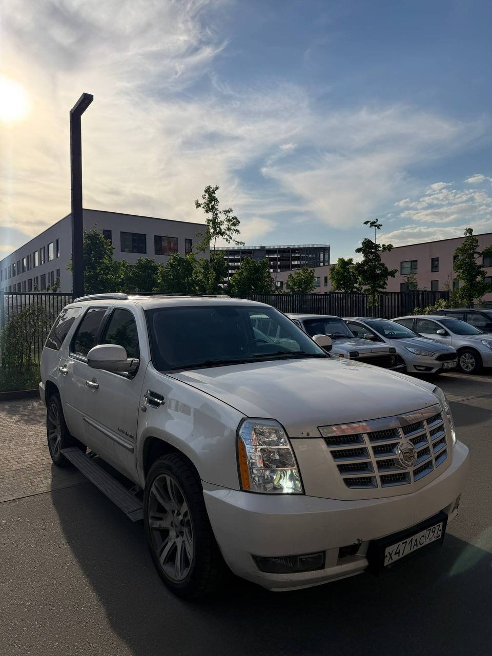 Cadillac Escalade 2012 - Фото 1